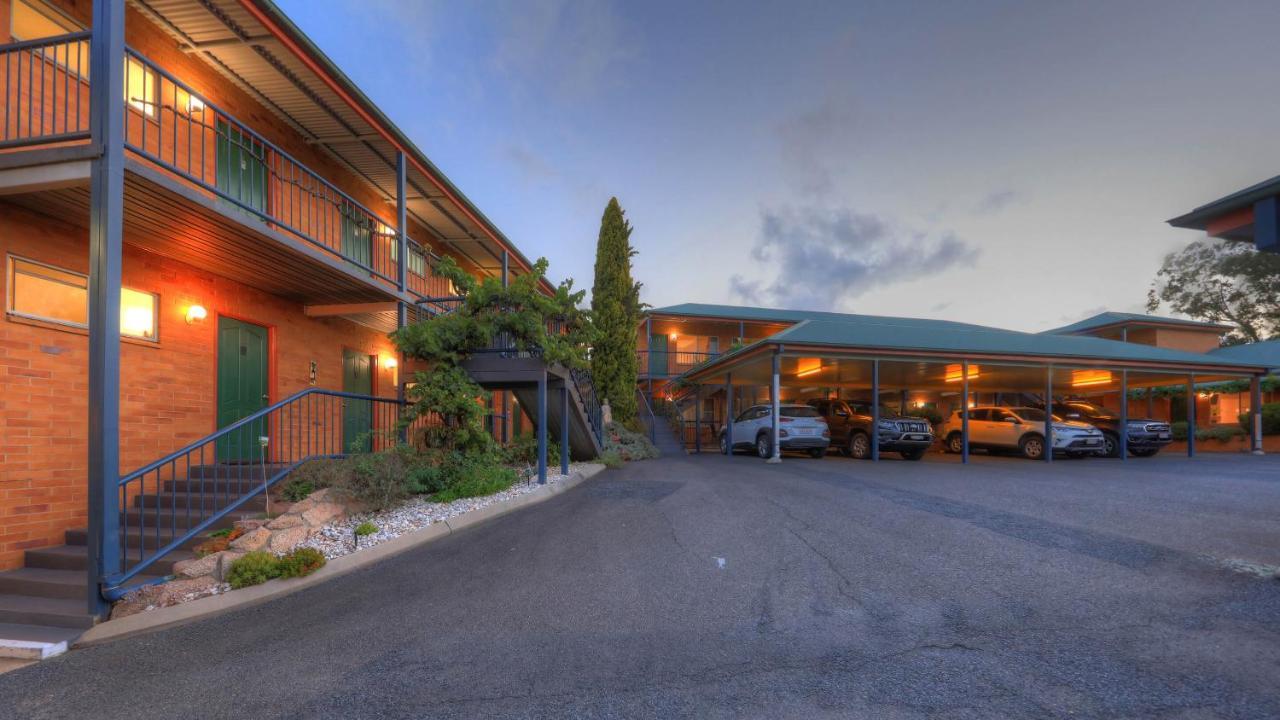 The Vines Motel & Cottages Stanthorpe Exterior foto